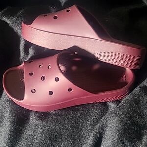 Crocs sandals 8